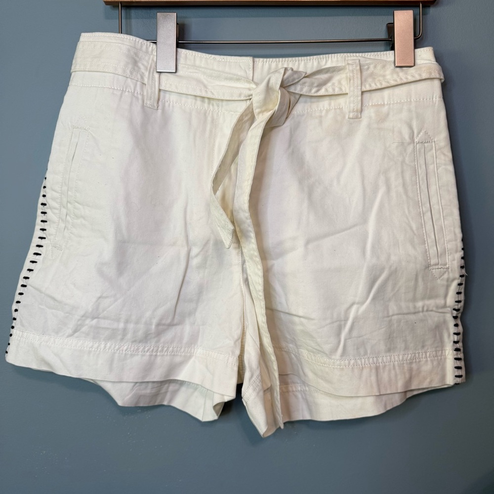 LOFT The Waist Short in White. NWT. FLAW. Paperbag Tie Waist. Hi Rise. 4